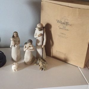 Willow tree nativity